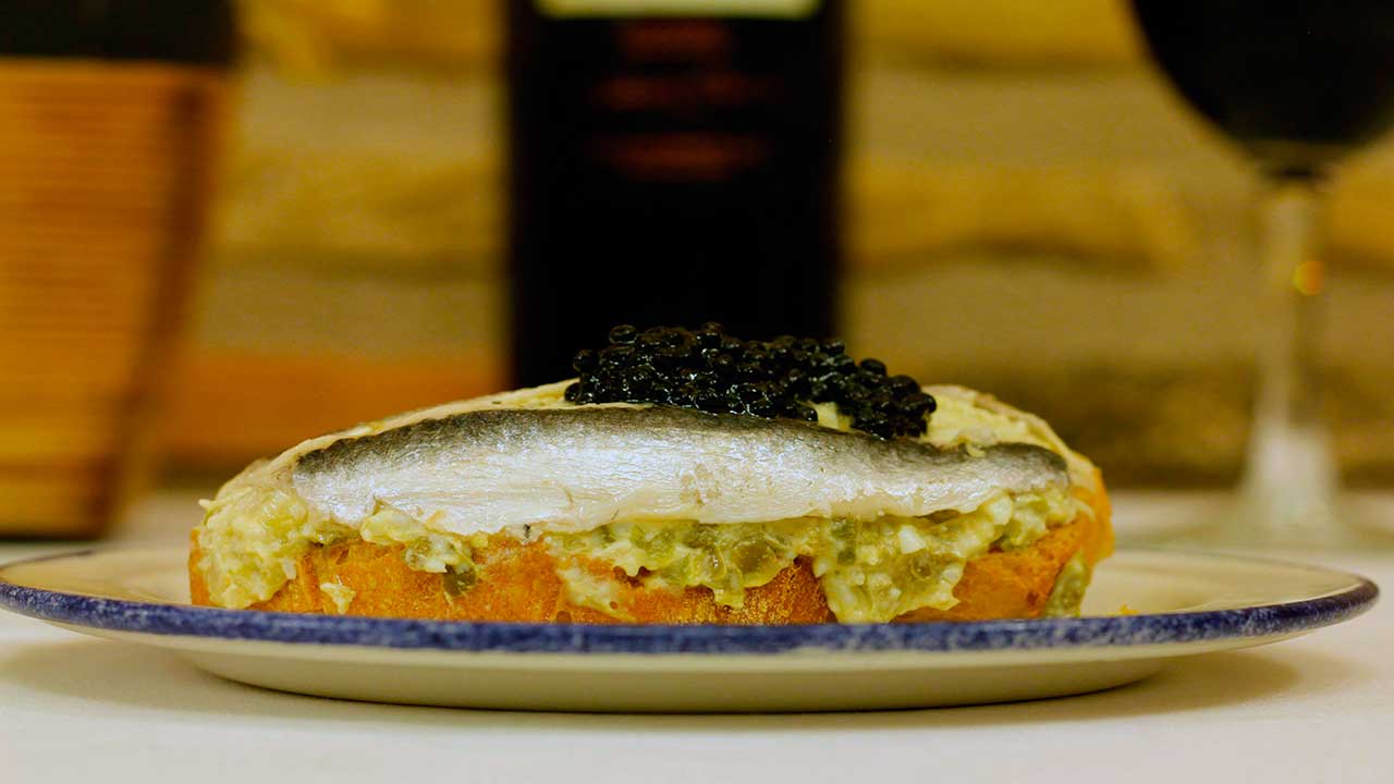 Boqueron con salsa tartara